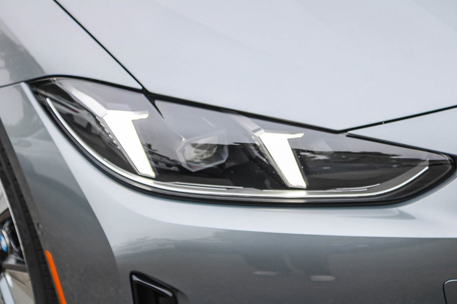 New 2026 BMW i4 eDrive40 w/ Premium Package RWD image 8