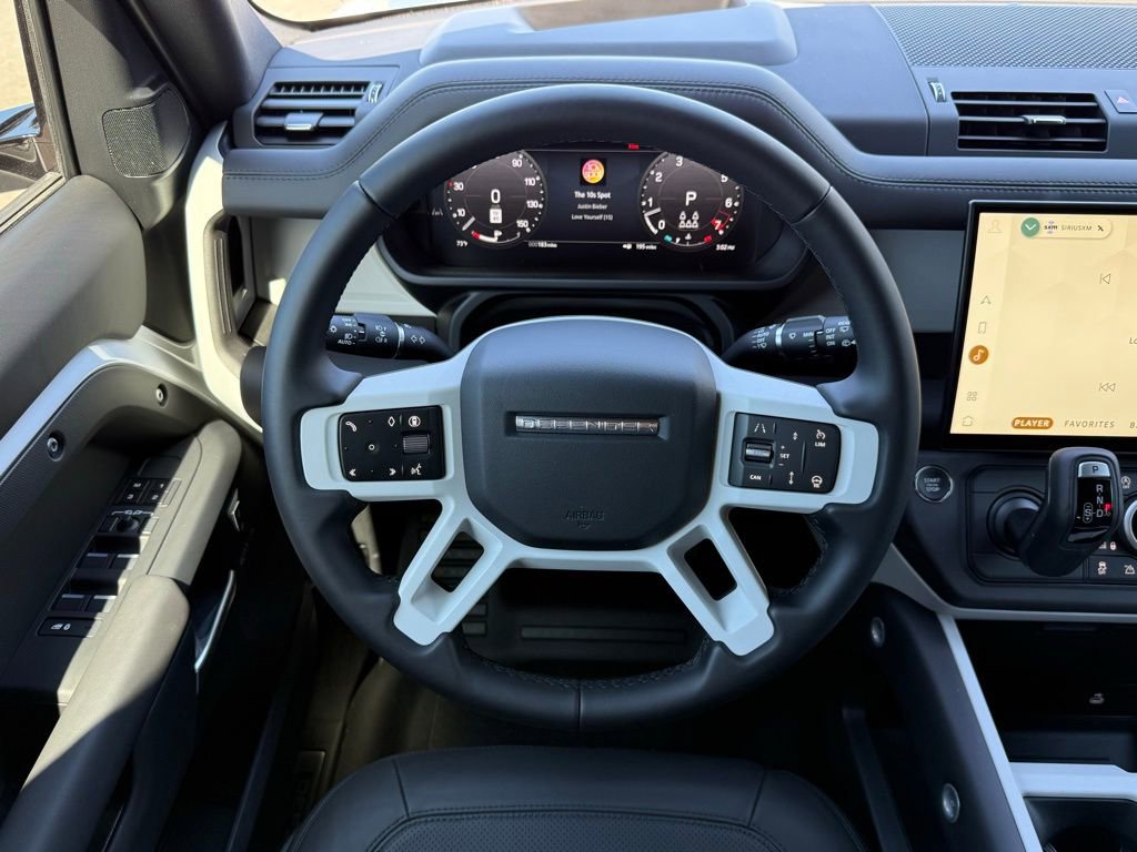 New 2026 Land Rover Defender 130 X-Dynamic SE image 18