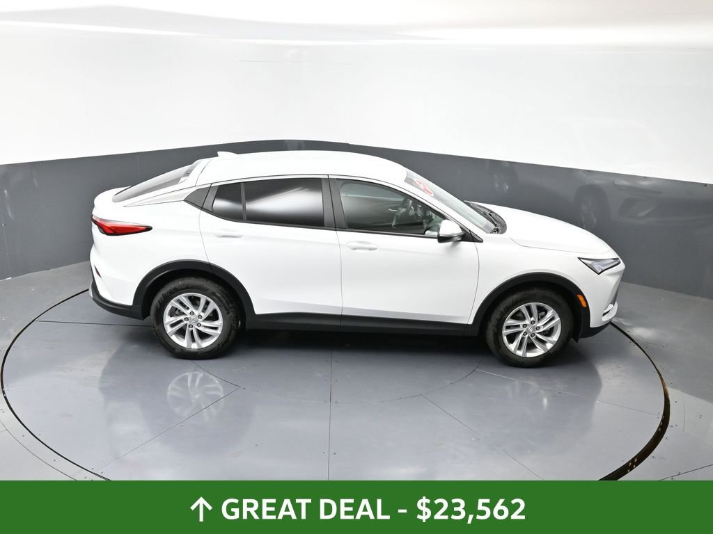 Used 2025 Buick Envista Preferred image 42