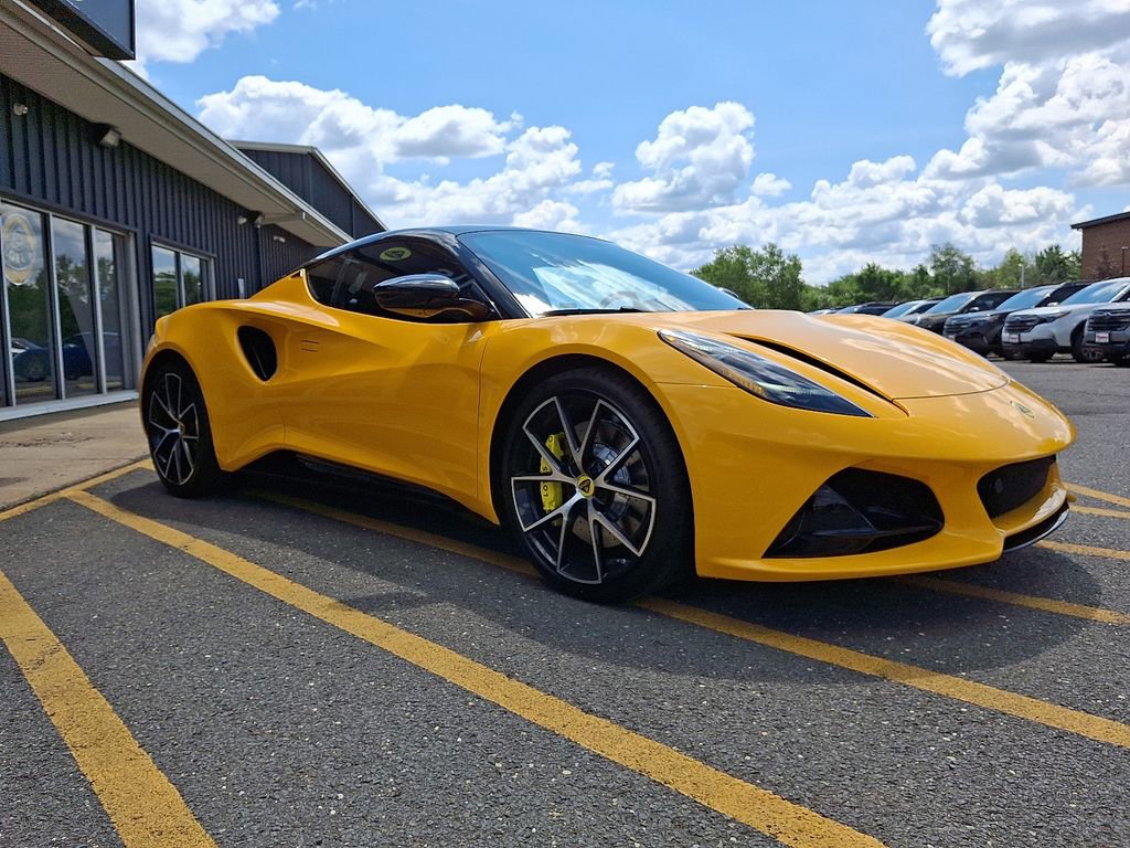 Used 2025 Lotus Emira image 7