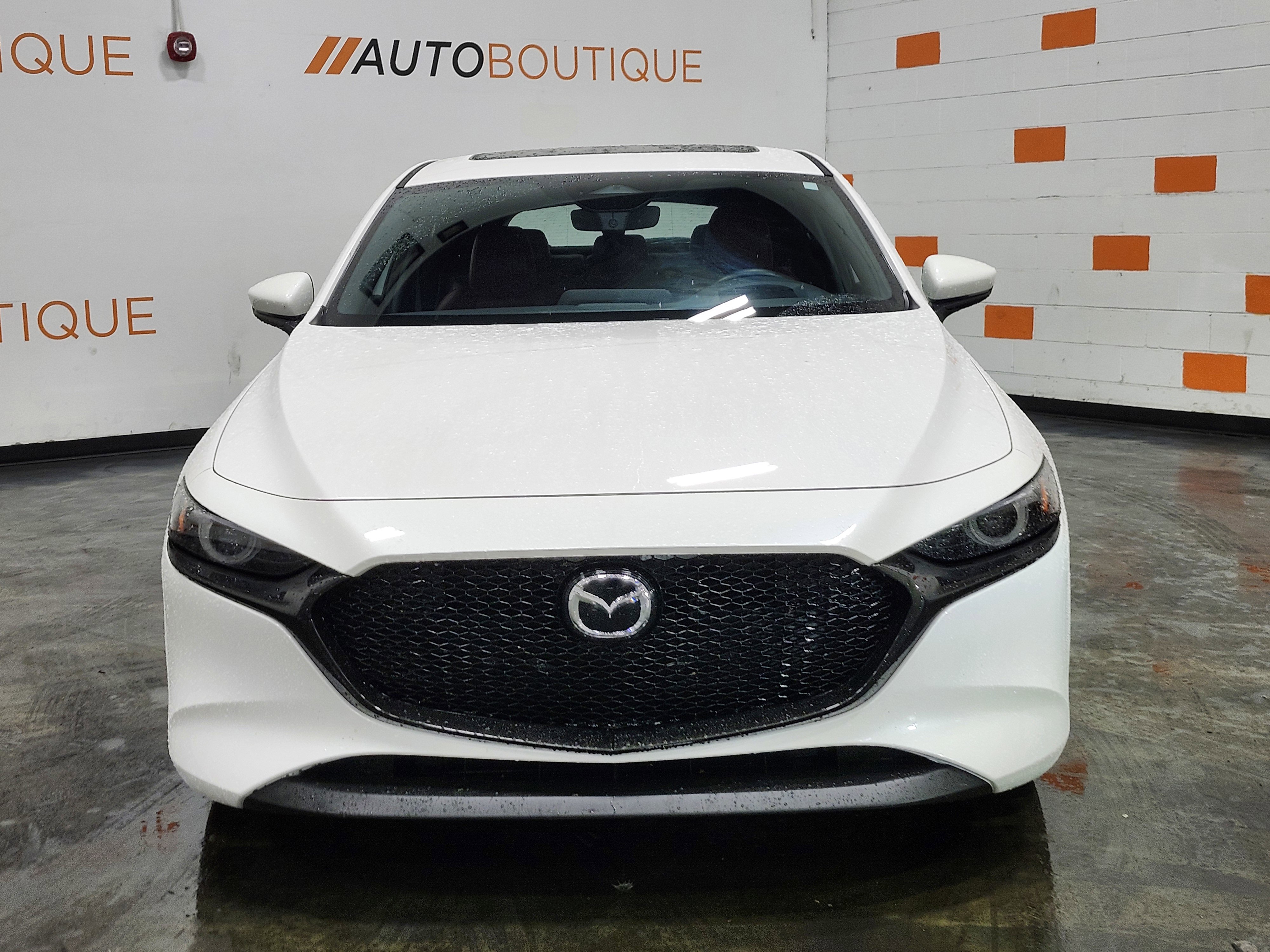 Used 2025 MAZDA MAZDA3 2.5 S Hatchback w/ Premium Pkg image 3