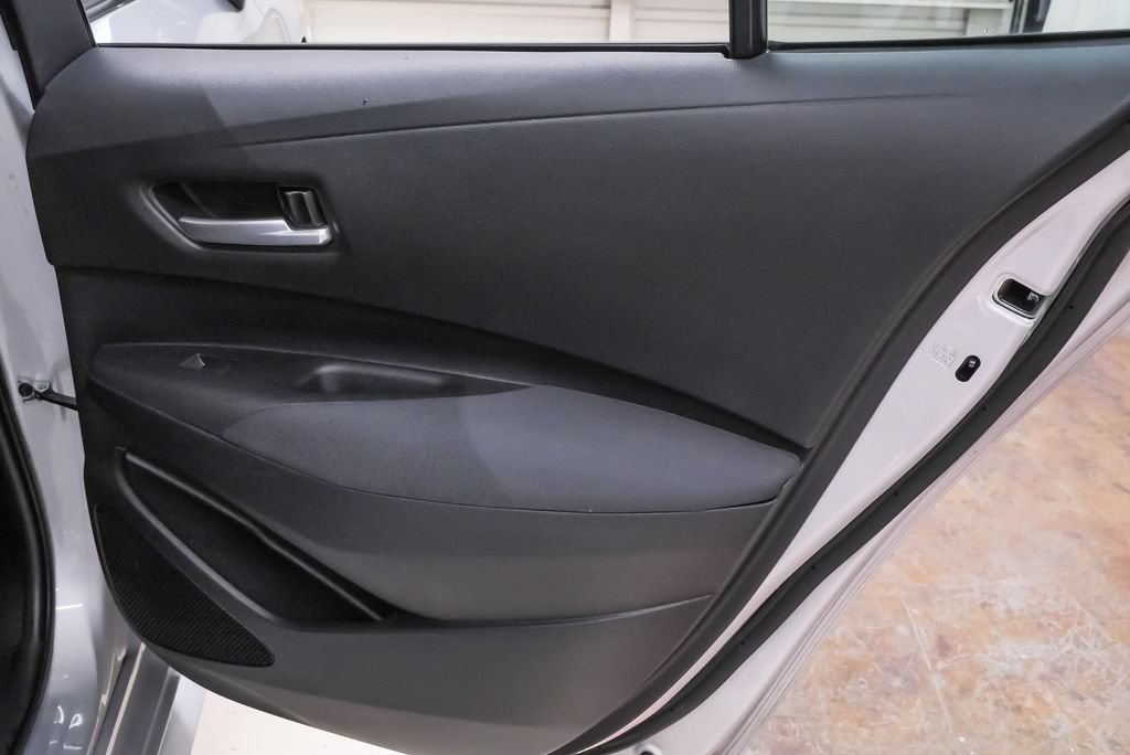 Used 2020 Toyota Corolla LE FWD image 27