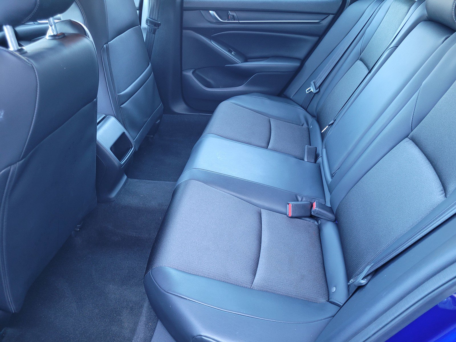 Used 2018 Honda Accord Sport image 10