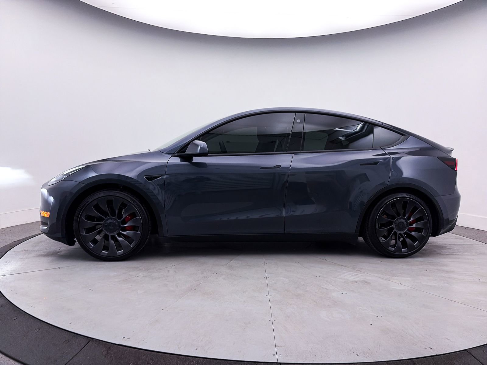 Used 2023 Tesla Model Y Performance image 31