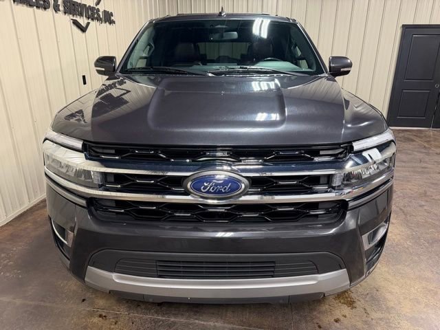 Used 2024 Ford Expedition Limited image 2