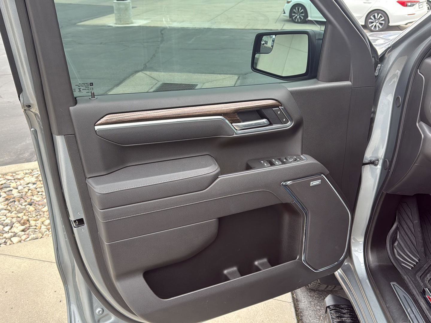 Used 2025 Chevrolet Silverado 1500 LT Trail Boss w/ Convenience Package II image 12