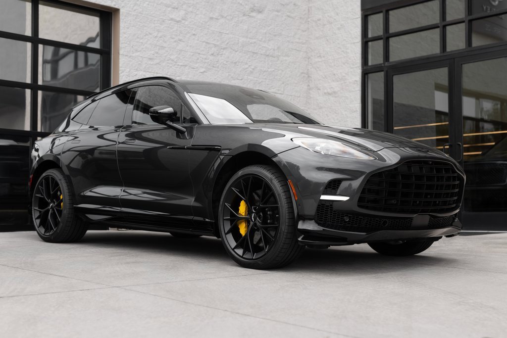 New 2026 Aston Martin DBX 707 image 1