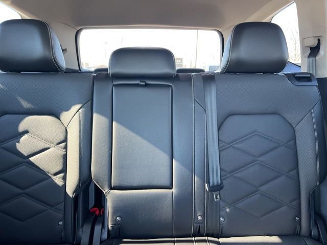 Used 2024 Volkswagen Atlas SE image 29