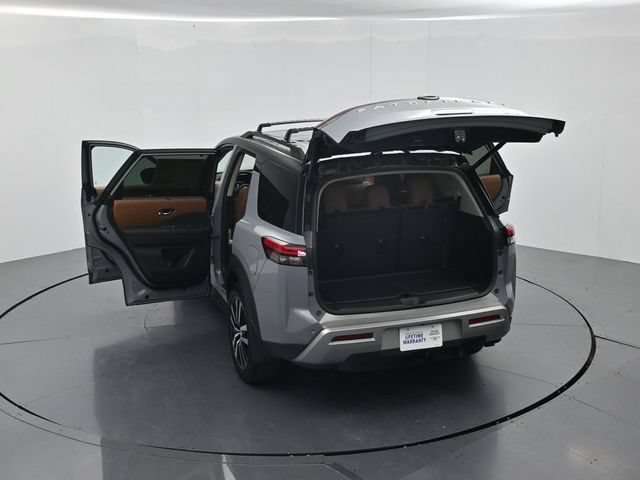 Used 2025 Nissan Pathfinder Platinum FWD image 48