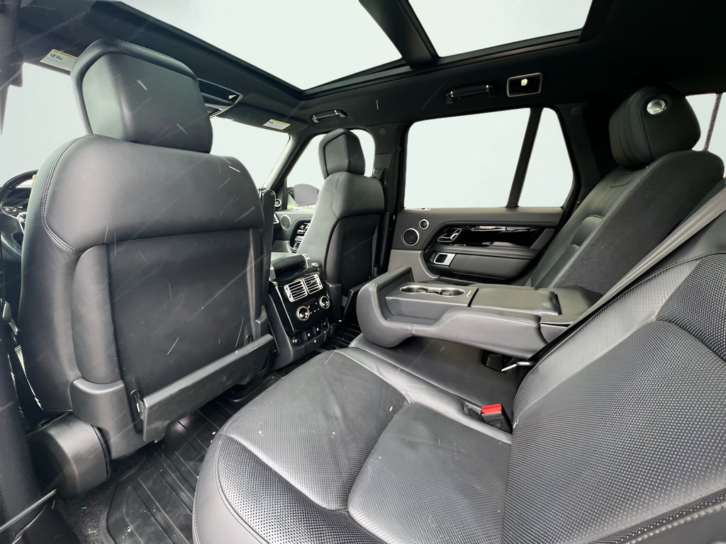 Used 2018 Land Rover Range Rover Supercharged AWD/4WD image 17