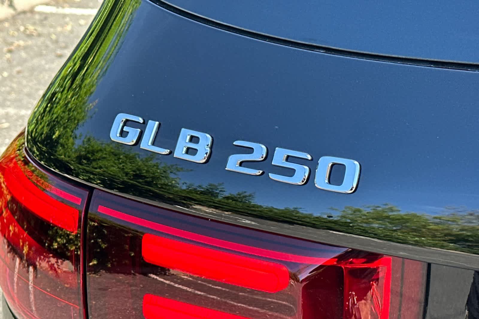 New 2026 Mercedes-Benz GLB 250 image 25
