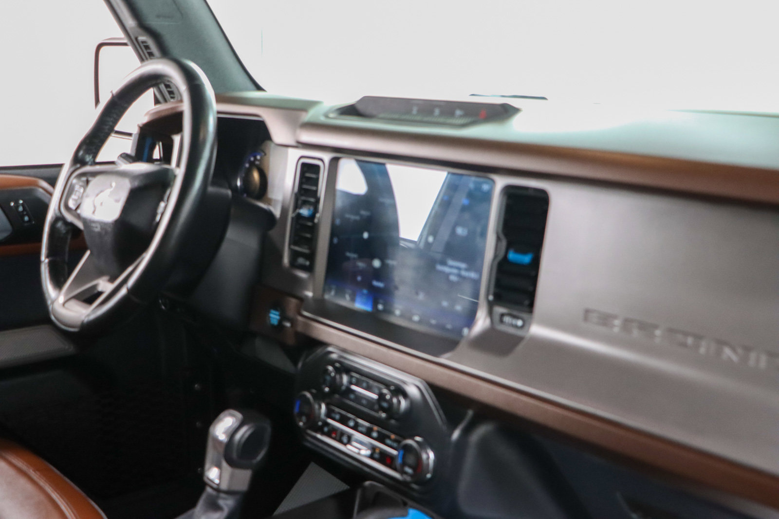 Used 2023 Ford Bronco Outer Banks image 26