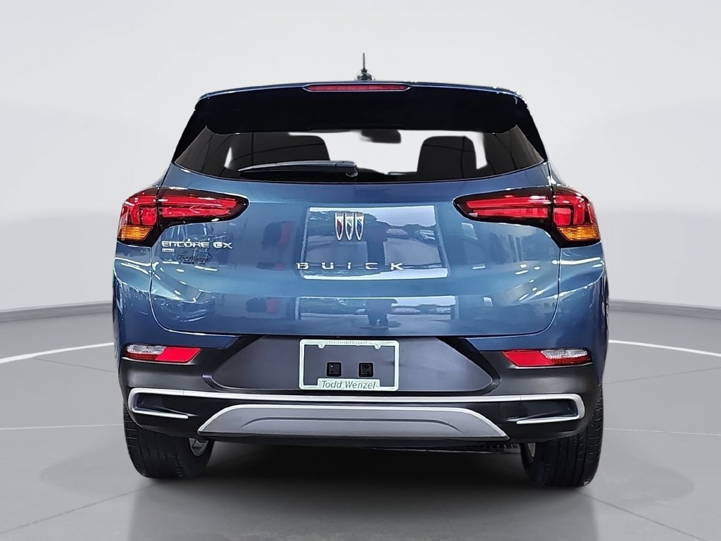 Used 2025 Buick Encore GX Preferred AWD/4WD image 5
