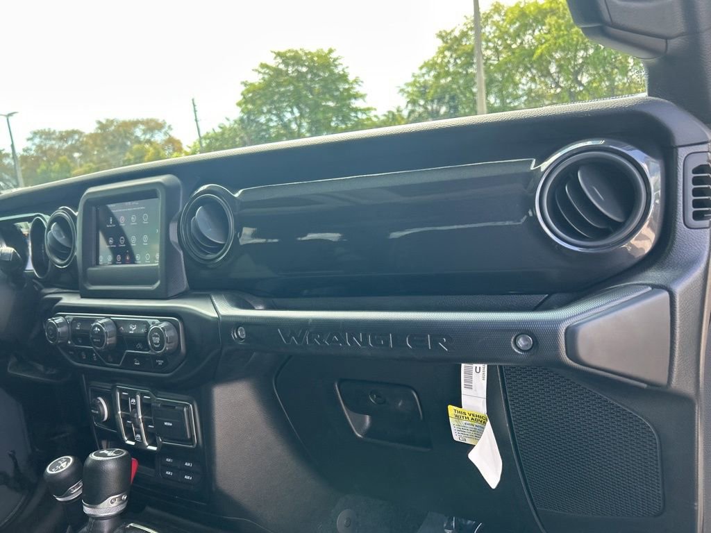 Used 2022 Jeep Wrangler Unlimited Sport image 24