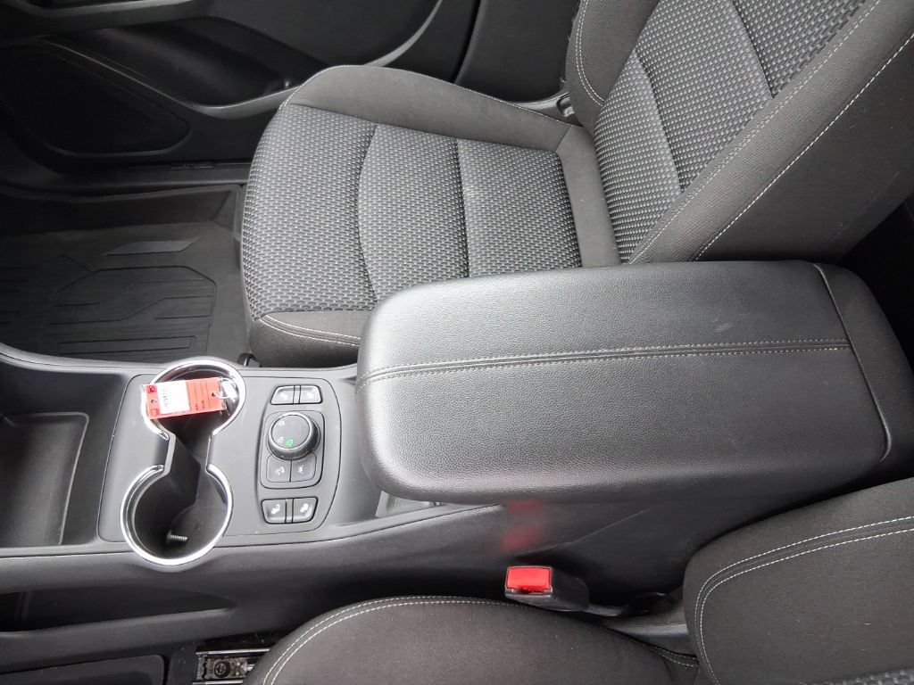 Used 2022 GMC Terrain SLE w/ Driver Convenience Package AWD/4WD image 29