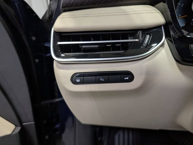 Used 2025 INFINITI QX60 Sensory w/ Vision Package AWD/4WD image 22