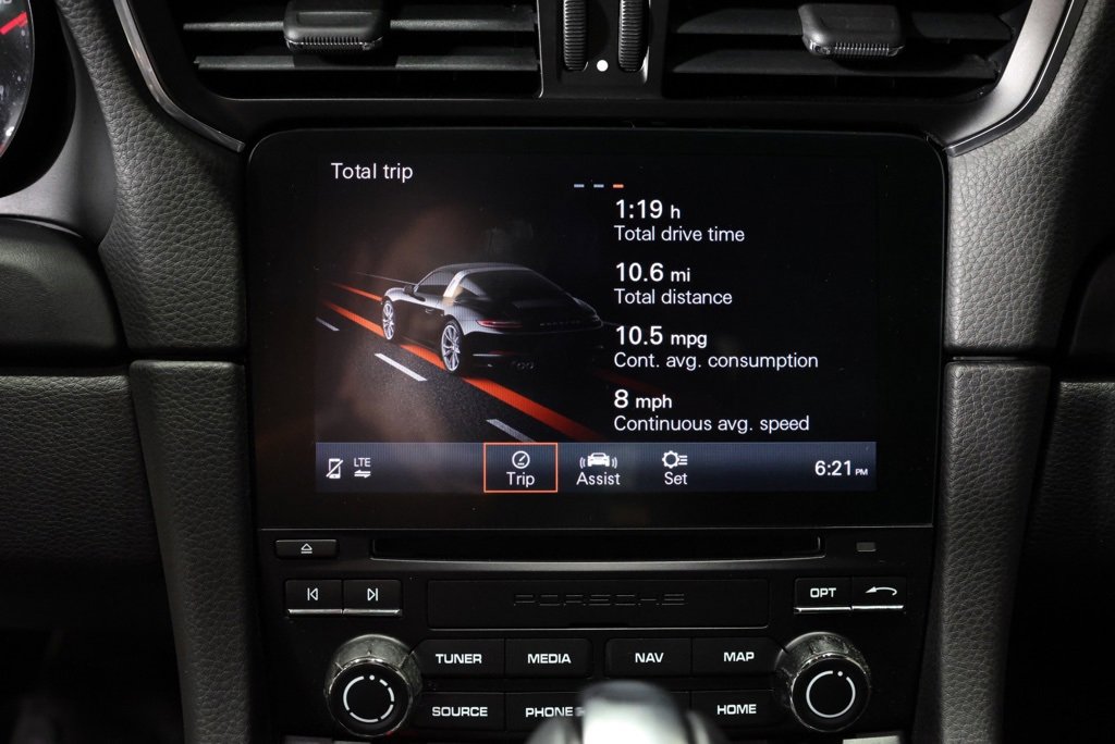 Used 2018 Porsche 911 Targa 4S image 34