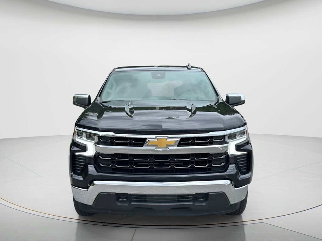 Used 2023 Chevrolet Silverado 1500 LT AWD/4WD image 2