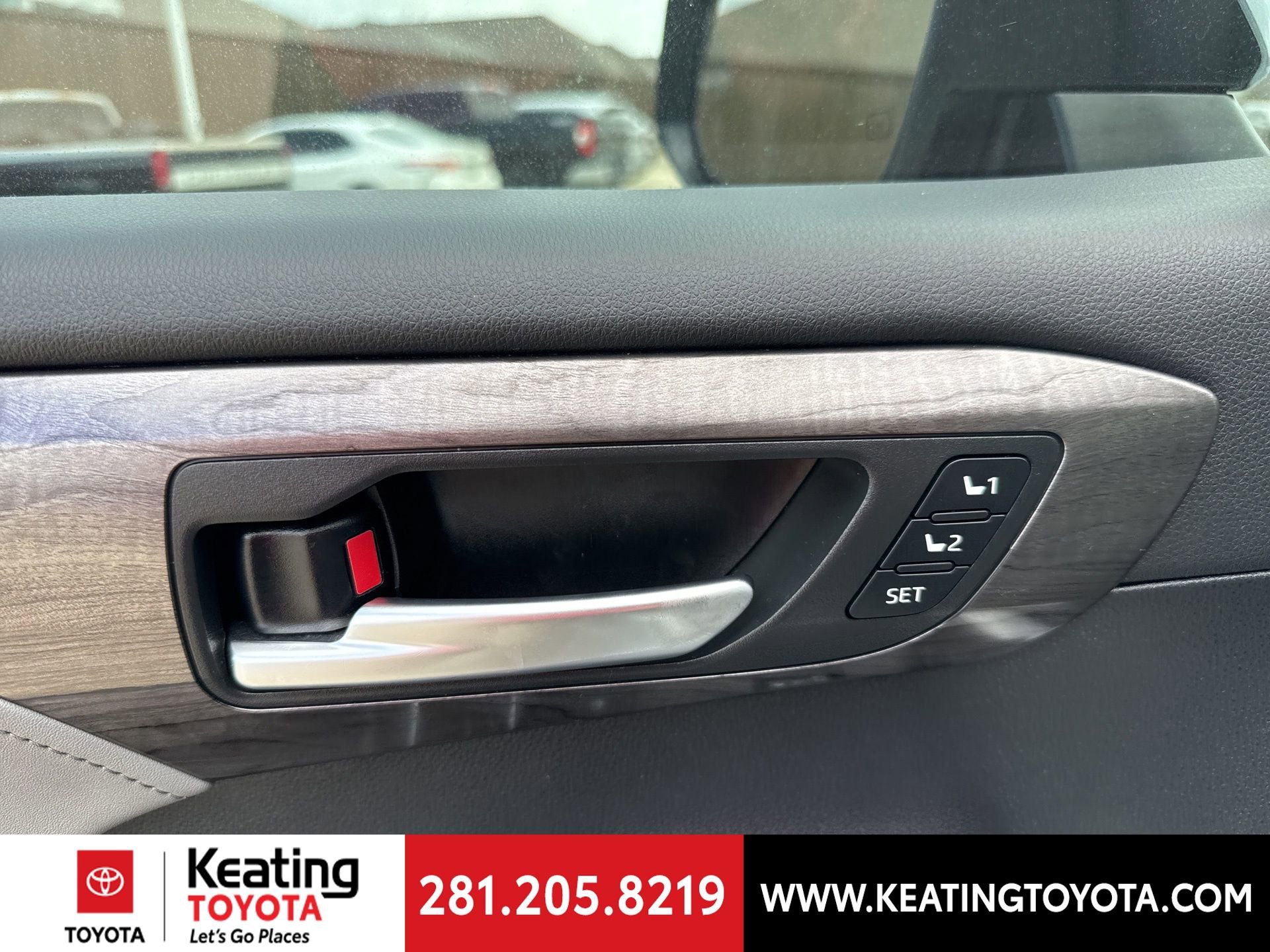 Used 2024 Toyota Highlander Platinum image 14