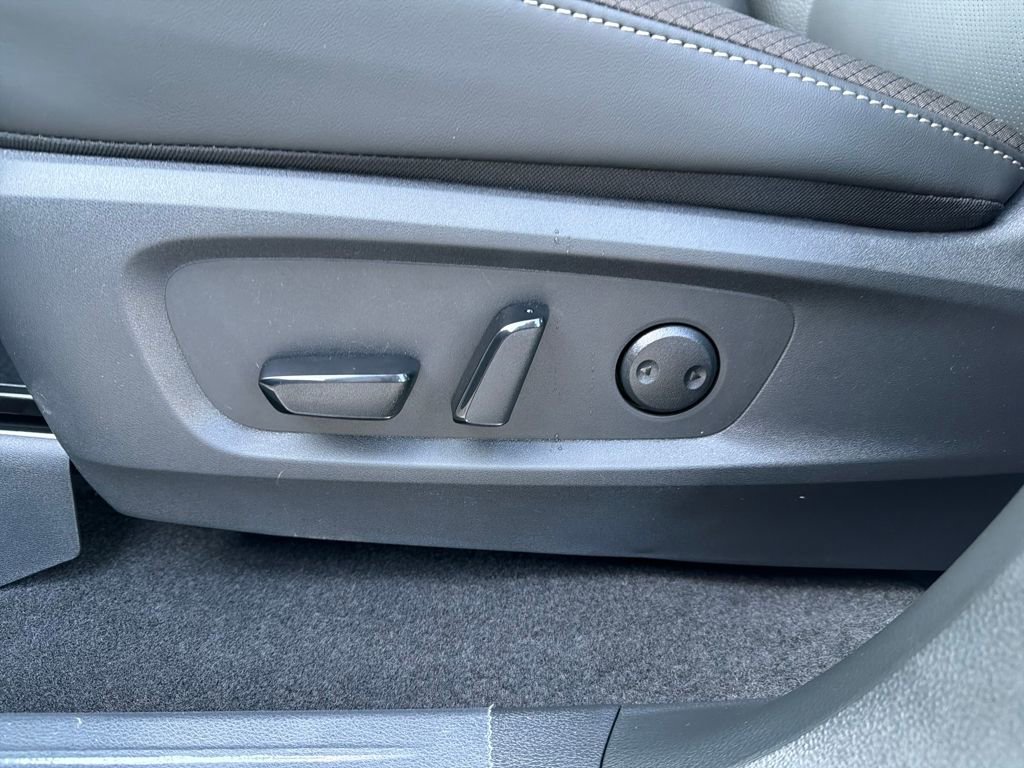 New 2026 Nissan Pathfinder SL image 15