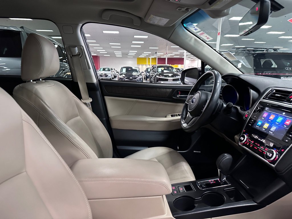 Used 2018 Subaru Outback 3.6R Limited AWD/4WD image 31