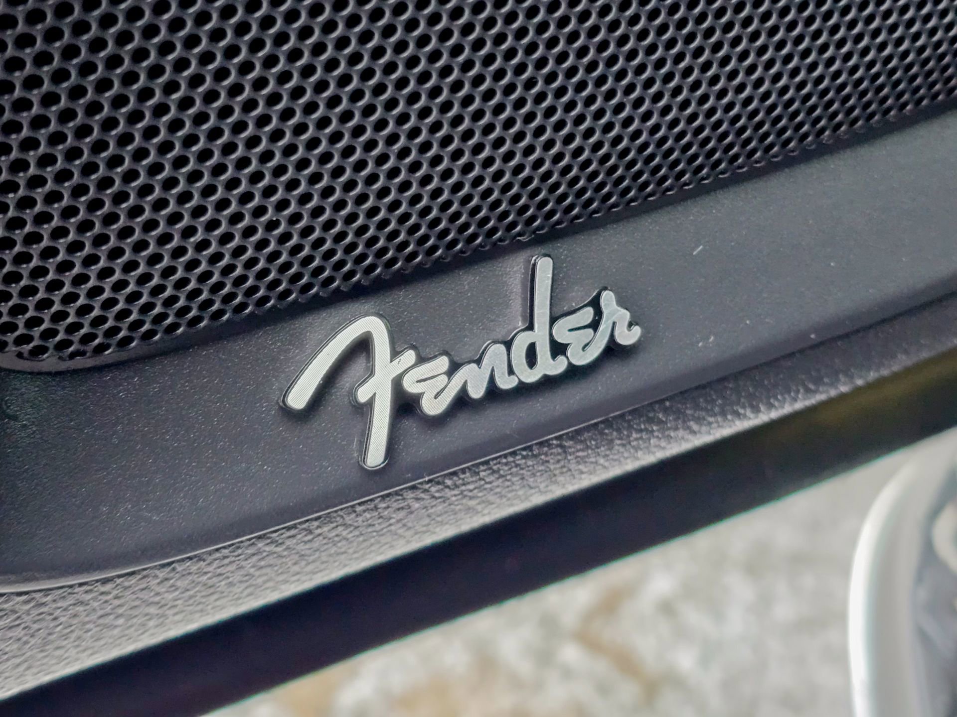 Used 2021 Nissan Titan SL w/ Moonroof Package image 15