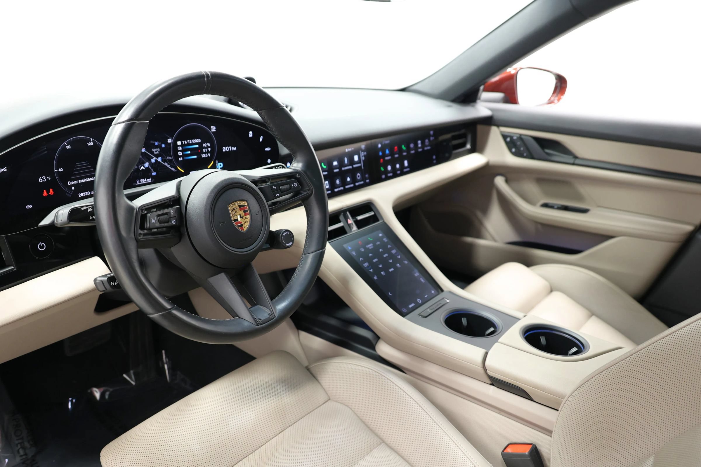Used 2022 Porsche Taycan 4 Cross Turismo w/ Technology Package AWD/4WD image 2