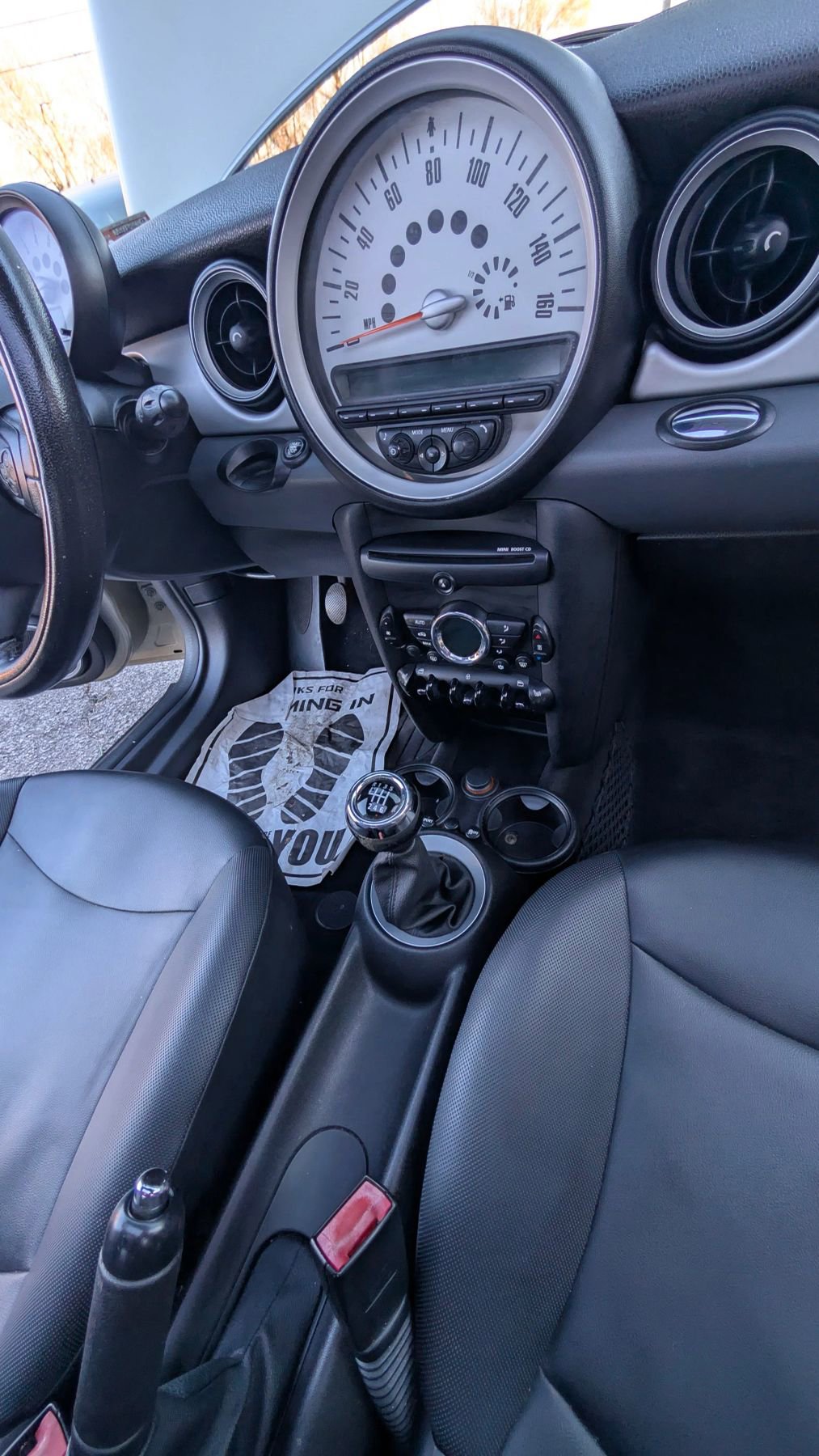 Used 2011 MINI Cooper Hardtop image 18