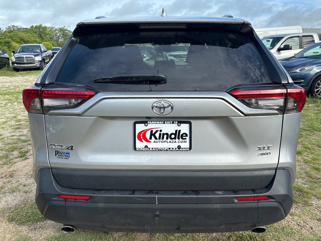 Used 2024 Toyota RAV4 XLE AWD/4WD image 14