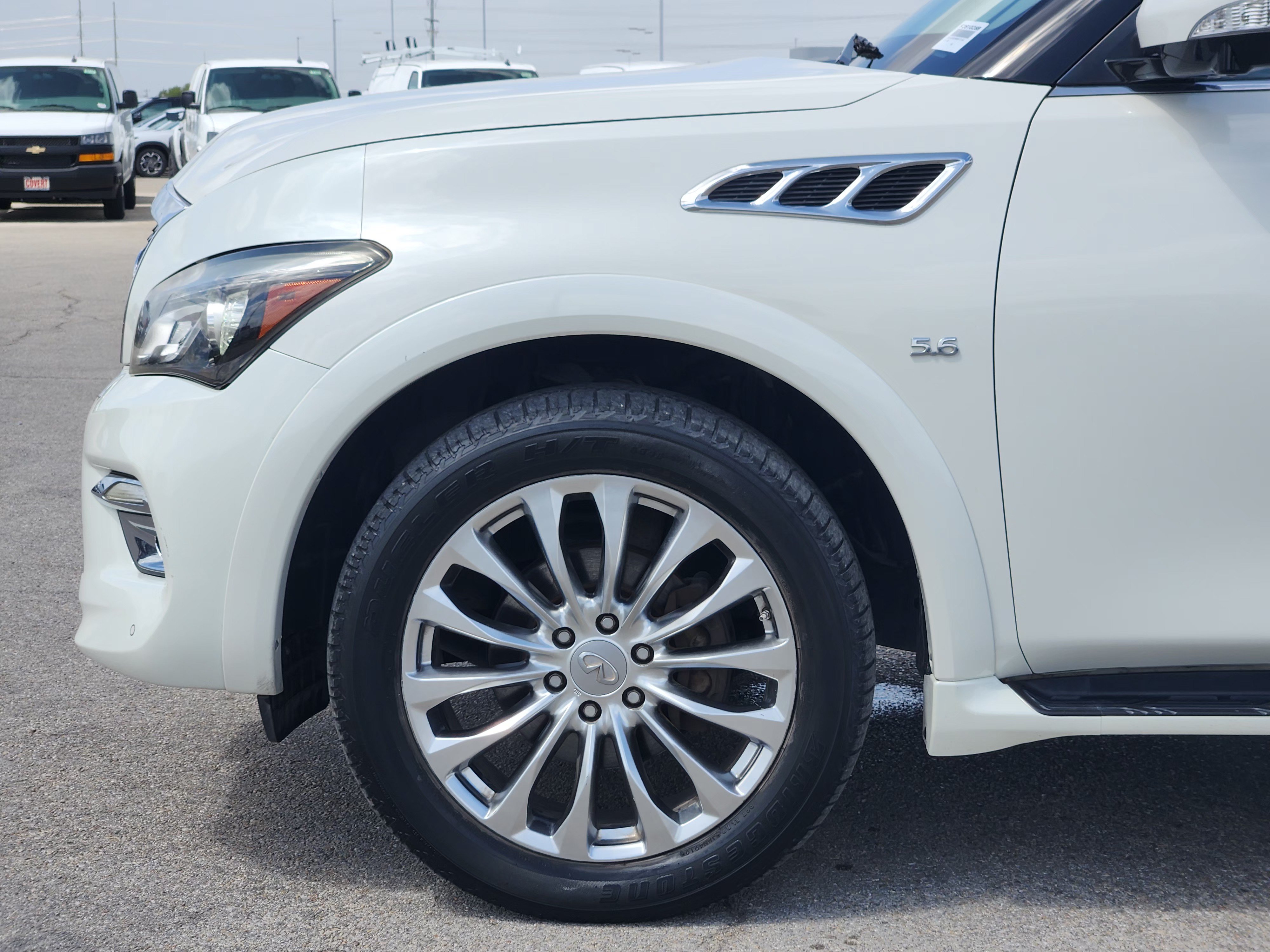 Used 2017 INFINITI QX80 2WD w/ Driver Assistance Package image 9