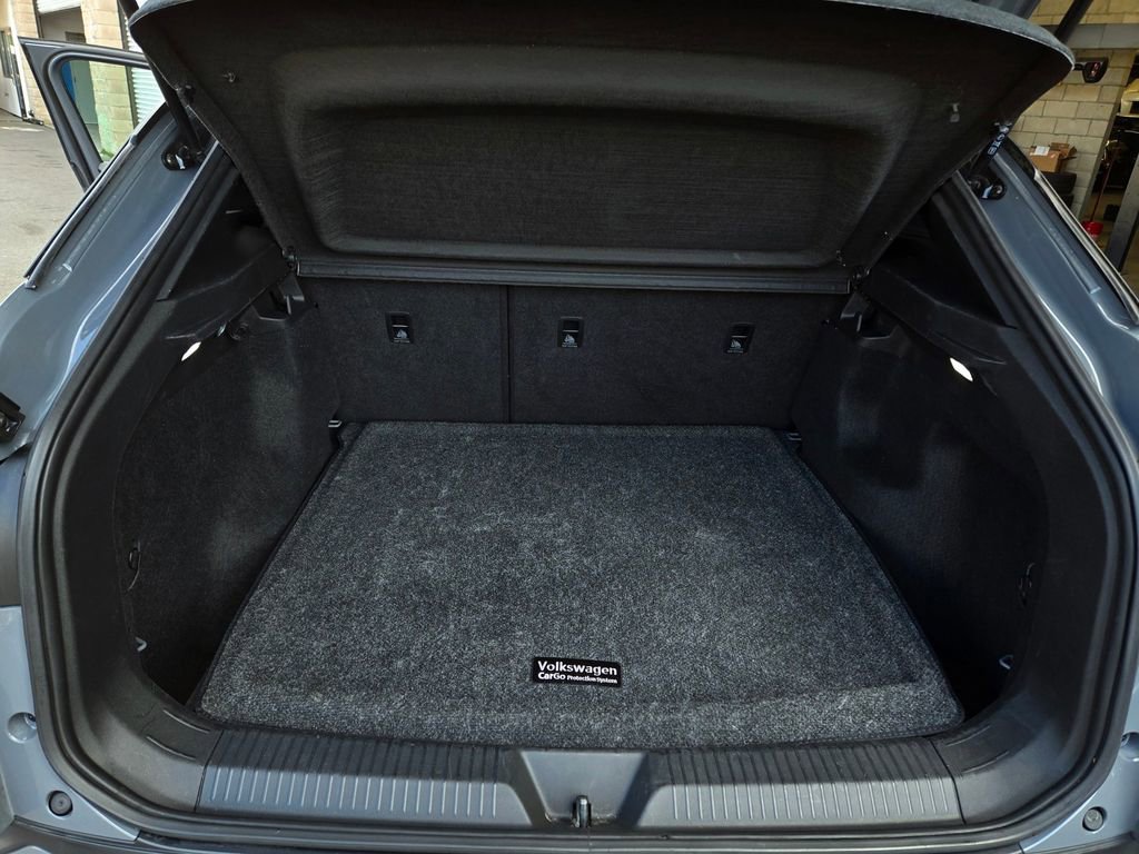 Used 2023 Volkswagen ID.4 Pro image 23