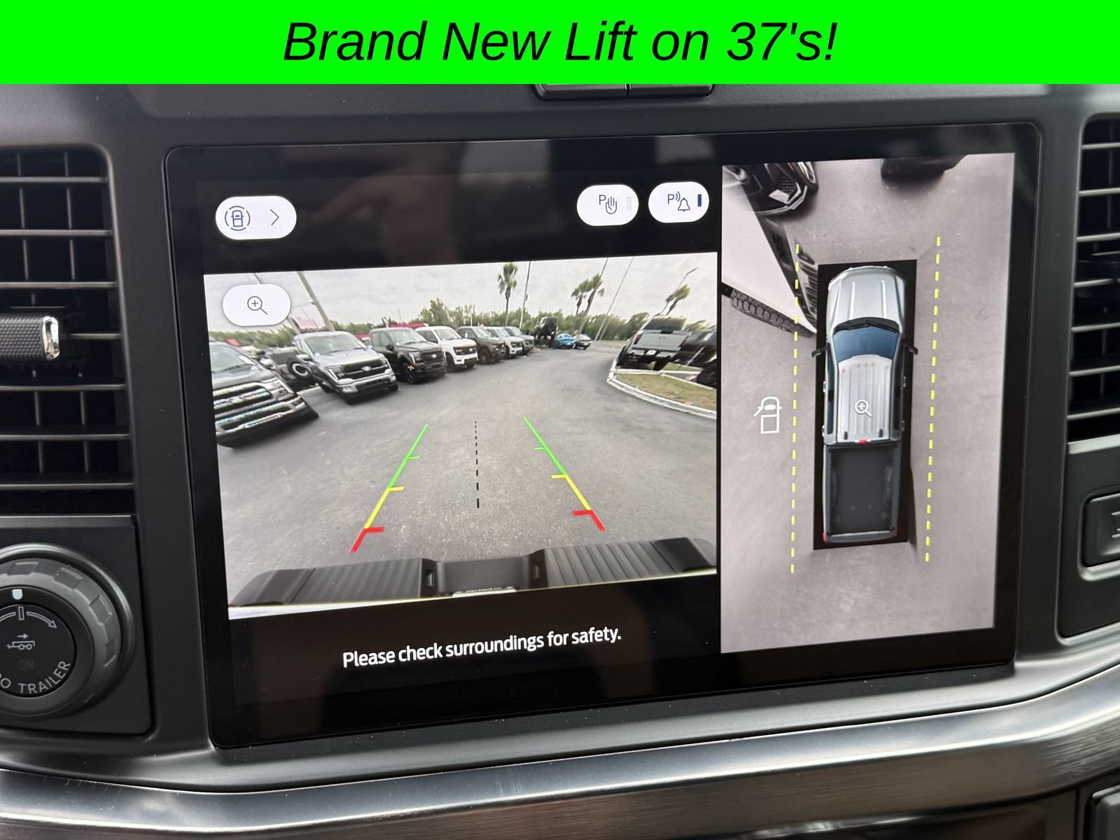 Used 2025 Ford F350 Lariat w/ Lariat Ultimate Package AWD/4WD image 27
