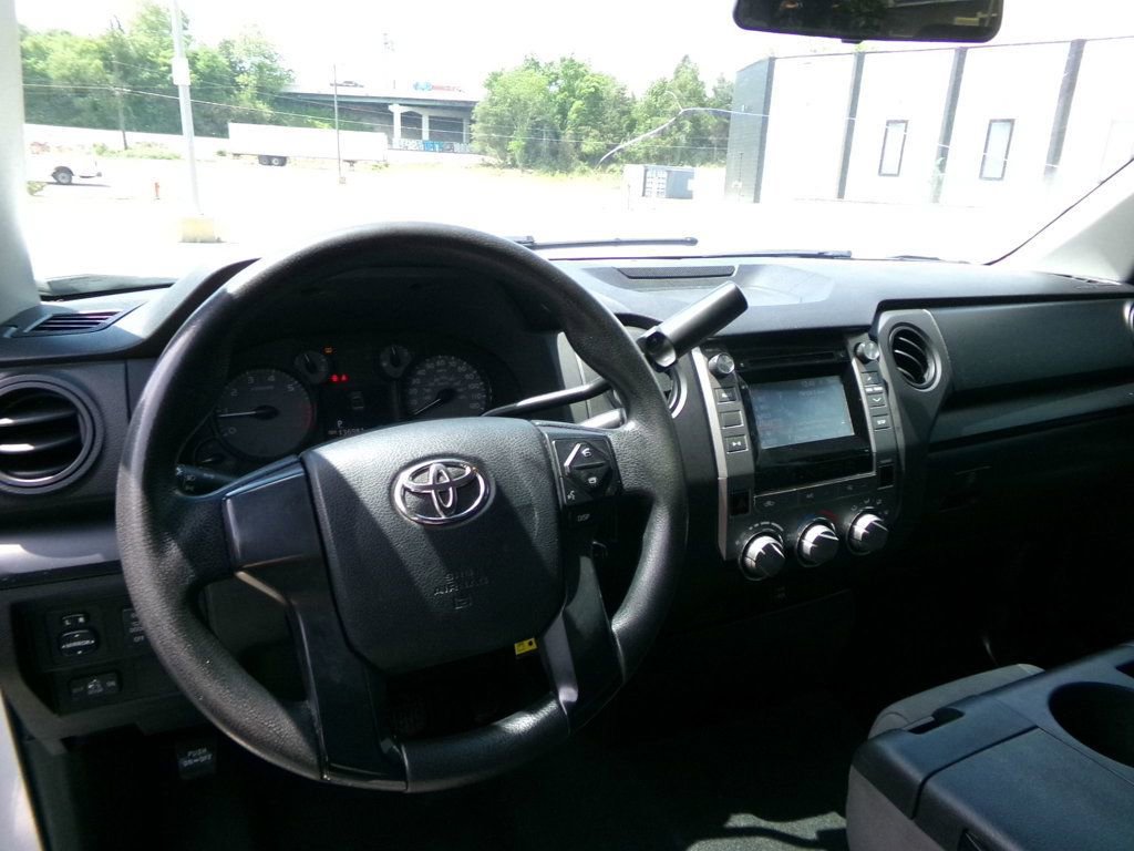 Used 2016 Toyota Tundra SR w/ Tow Package RWD image 10