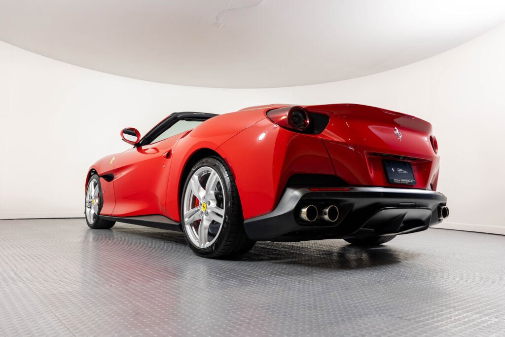 Certified 2020 Ferrari Portofino RWD image 29