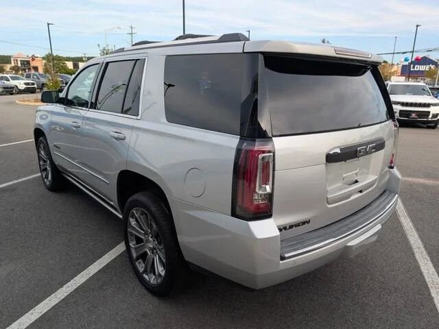 Used 2015 GMC Yukon Denali w/ Premium Package AWD/4WD image 7