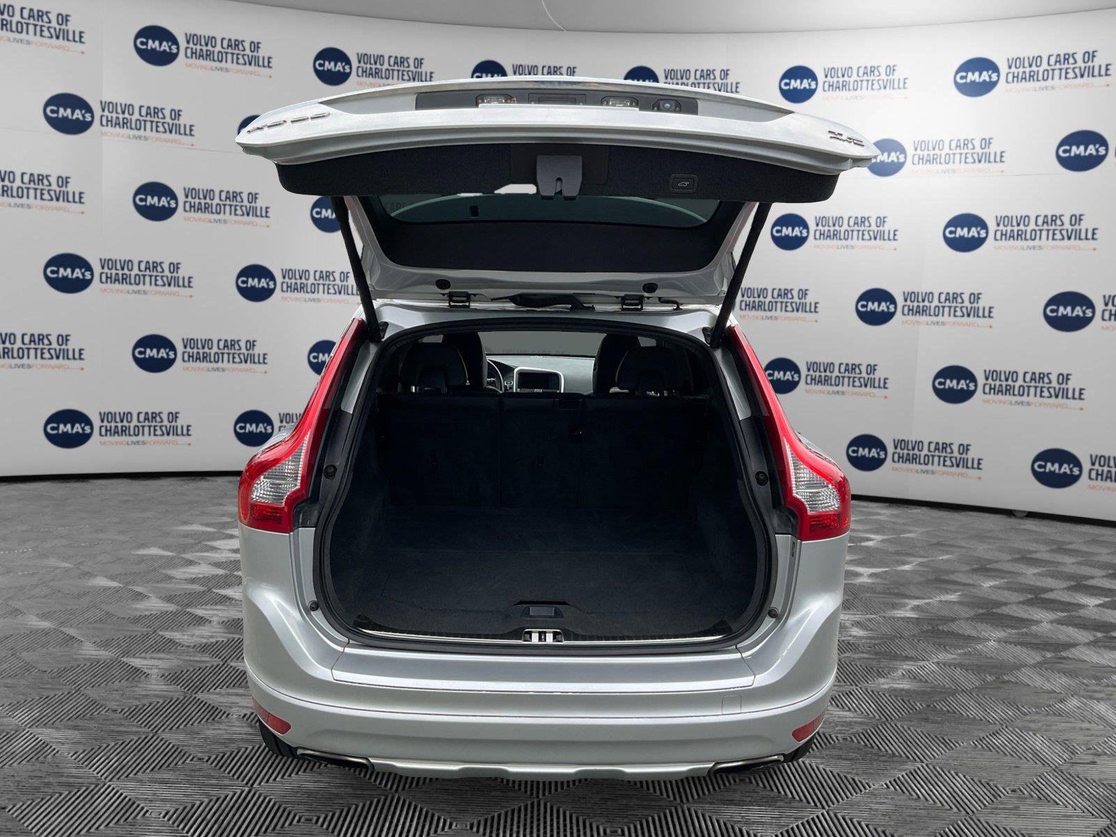 Used 2014 Volvo XC60 T6 AWD/4WD image 11