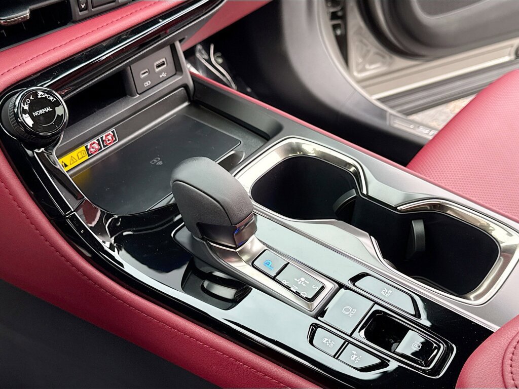 New 2026 Lexus NX 350h AWD w/ Premium Package image 11