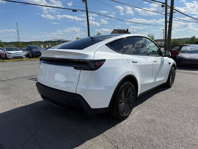 Used 2026 Tesla Model Y Long Range AWD/4WD image 5