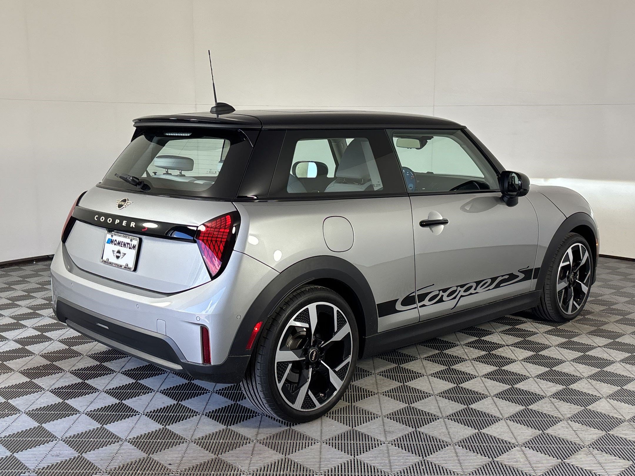 Used 2026 MINI Cooper S FWD image 9