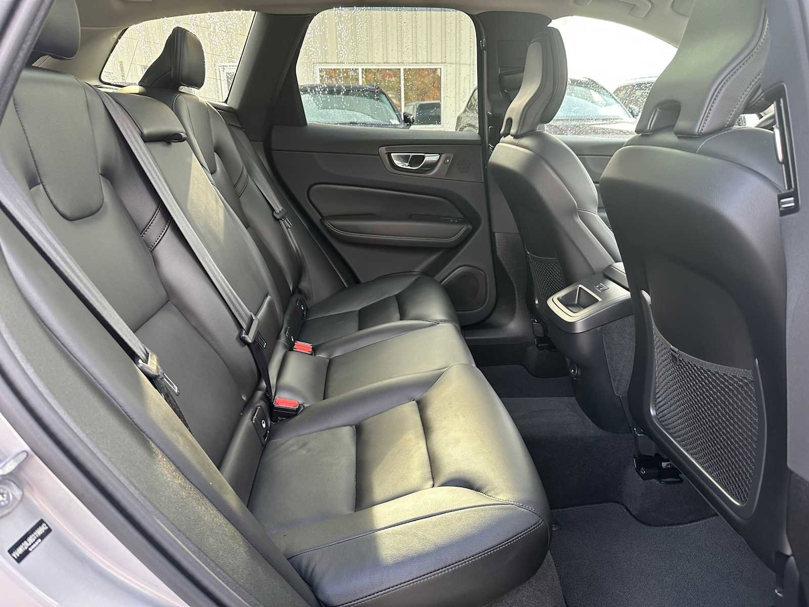 Used 2025 Volvo XC60 B5 Core w/ Climate Package image 12