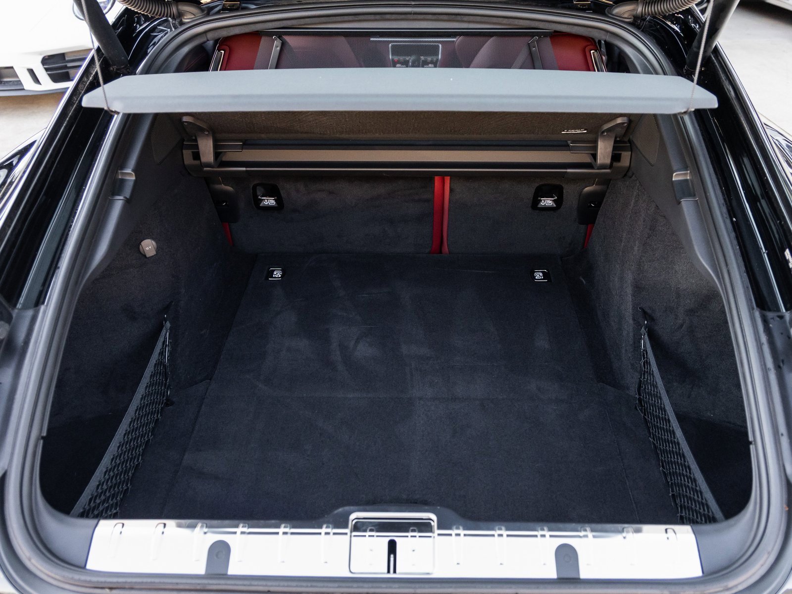 Used 2023 Porsche Panamera GTS image 35