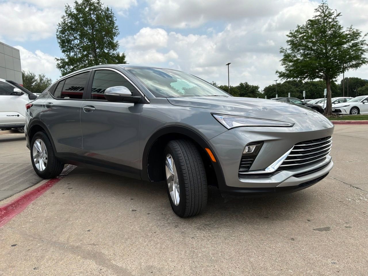 Used 2025 Buick Envista Preferred image 4