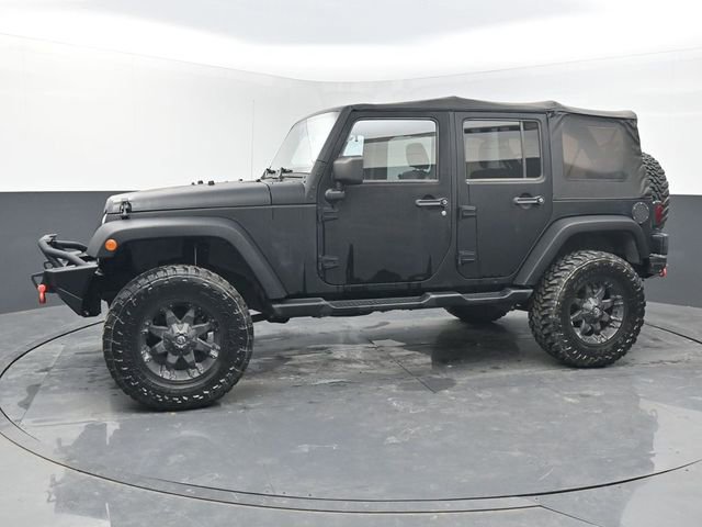 Used 2012 Jeep Wrangler Unlimited Sahara AWD/4WD image 2
