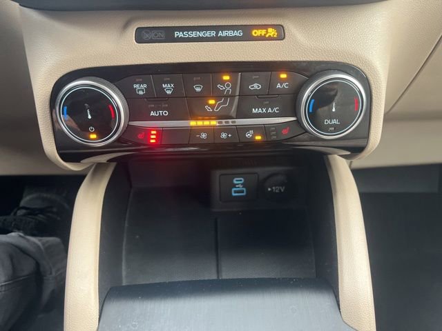 Used 2022 Ford Escape SEL image 27