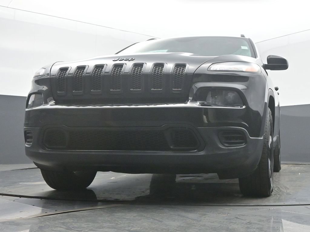 Used 2017 Jeep Cherokee Altitude image 45