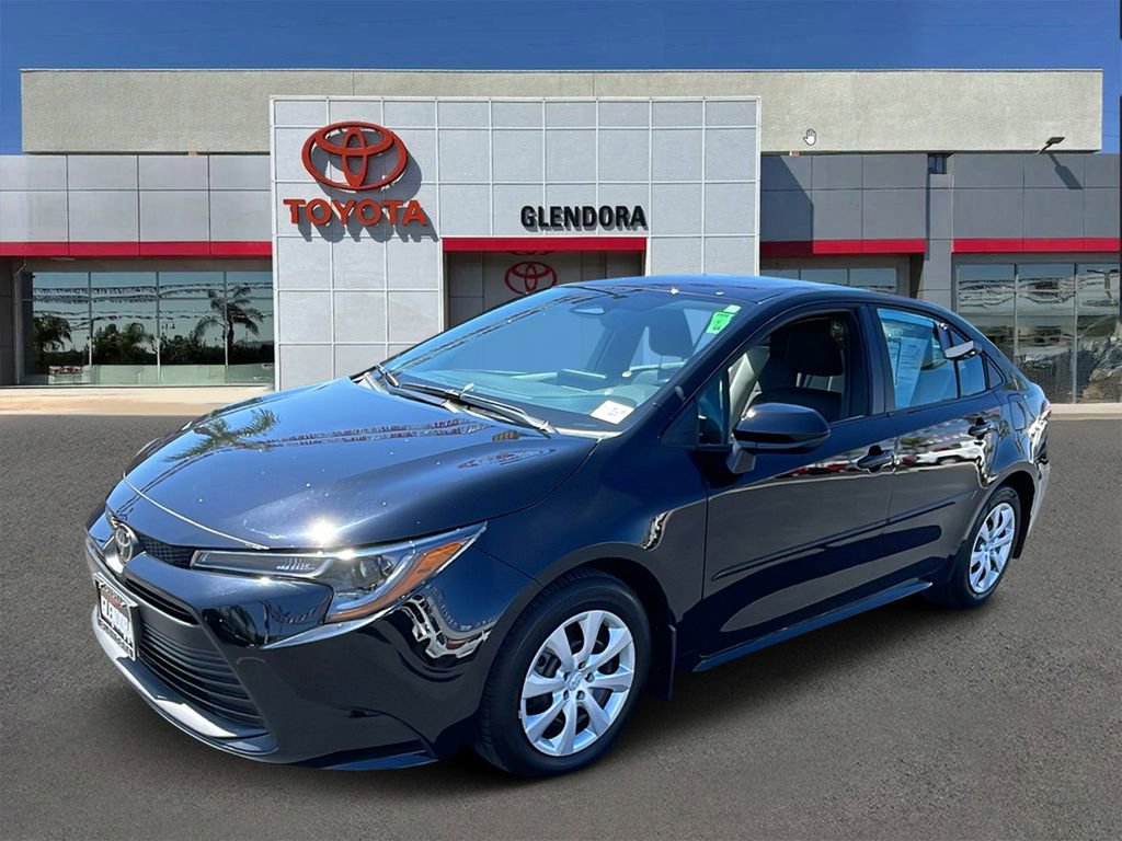 Used 2026 Toyota Corolla LE FWD image 7
