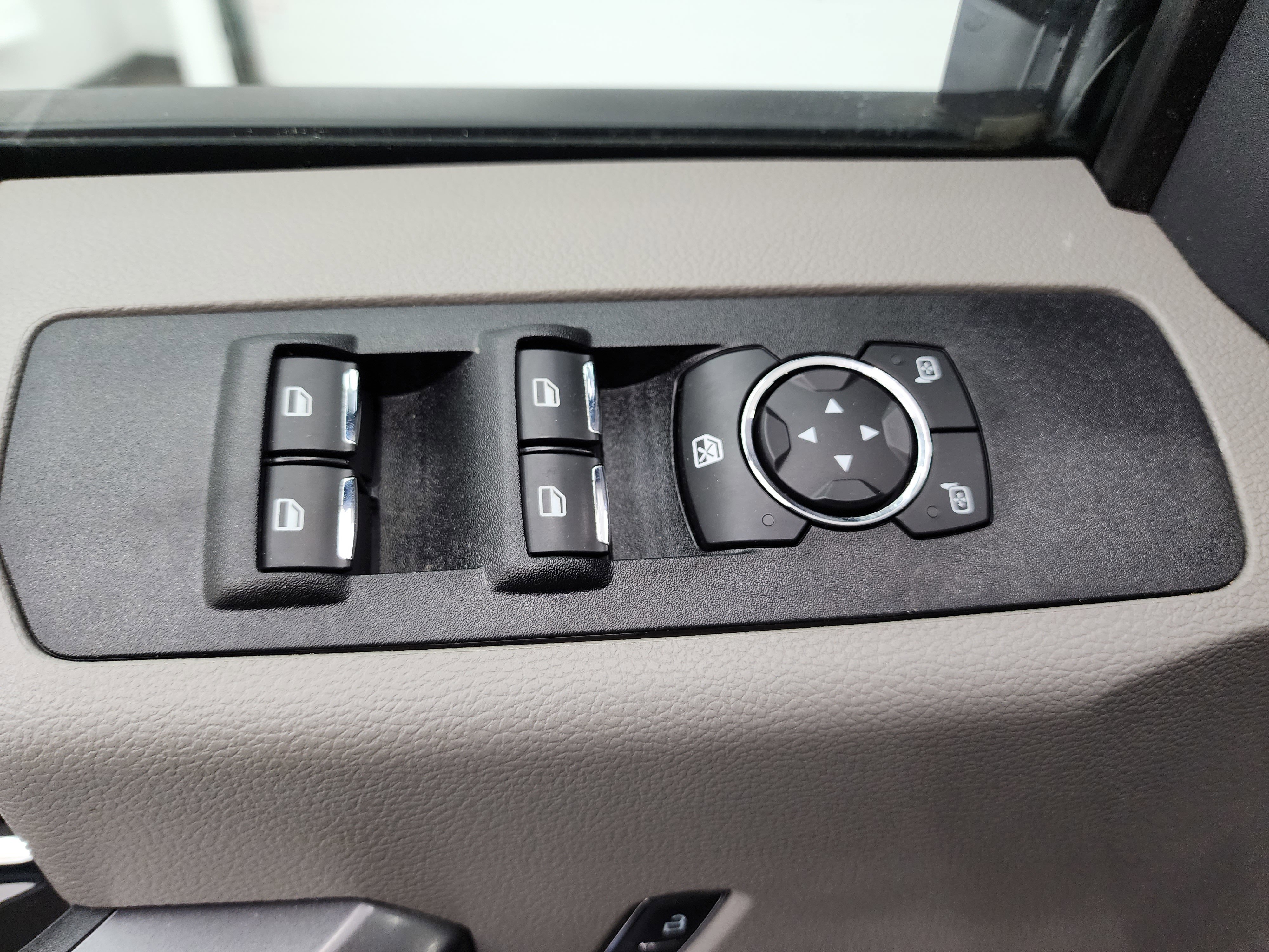 Used 2022 Ford F250 XLT w/ Black Appearance Package AWD/4WD image 39