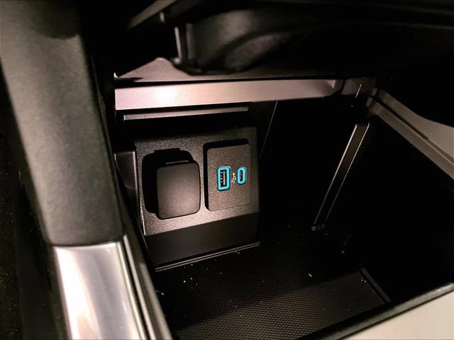 Used 2020 Ford Explorer Limited AWD/4WD image 32