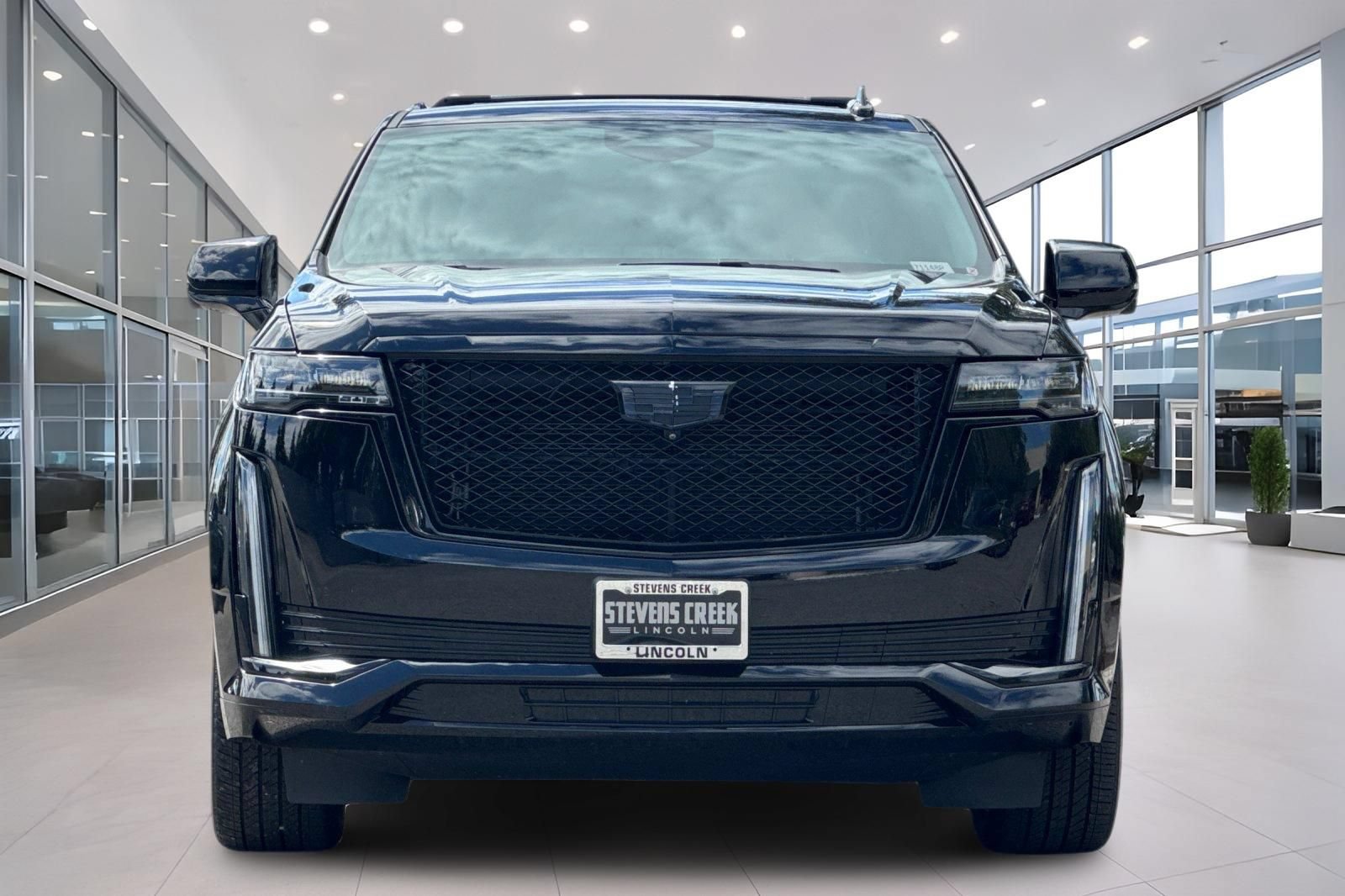 Used 2022 Cadillac Escalade ESV Sport w/ Touring Package AWD/4WD image 9