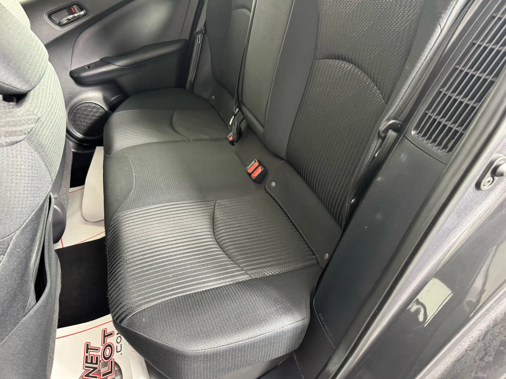 Used 2022 Toyota Prius Prime LE FWD image 34
